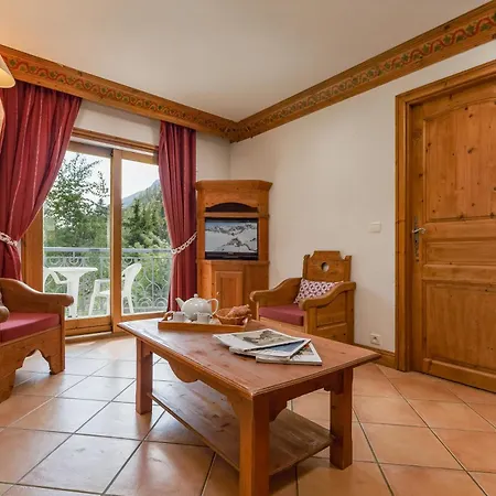Residence Le Cristal Apartments - Happy Rentals Apartment